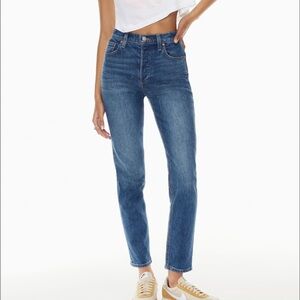 Denim Forum The Yoko High Rise Slim 28L
High-rise slim jeans